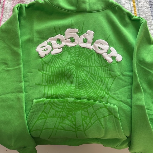 Size Lgreen NEW not worn
